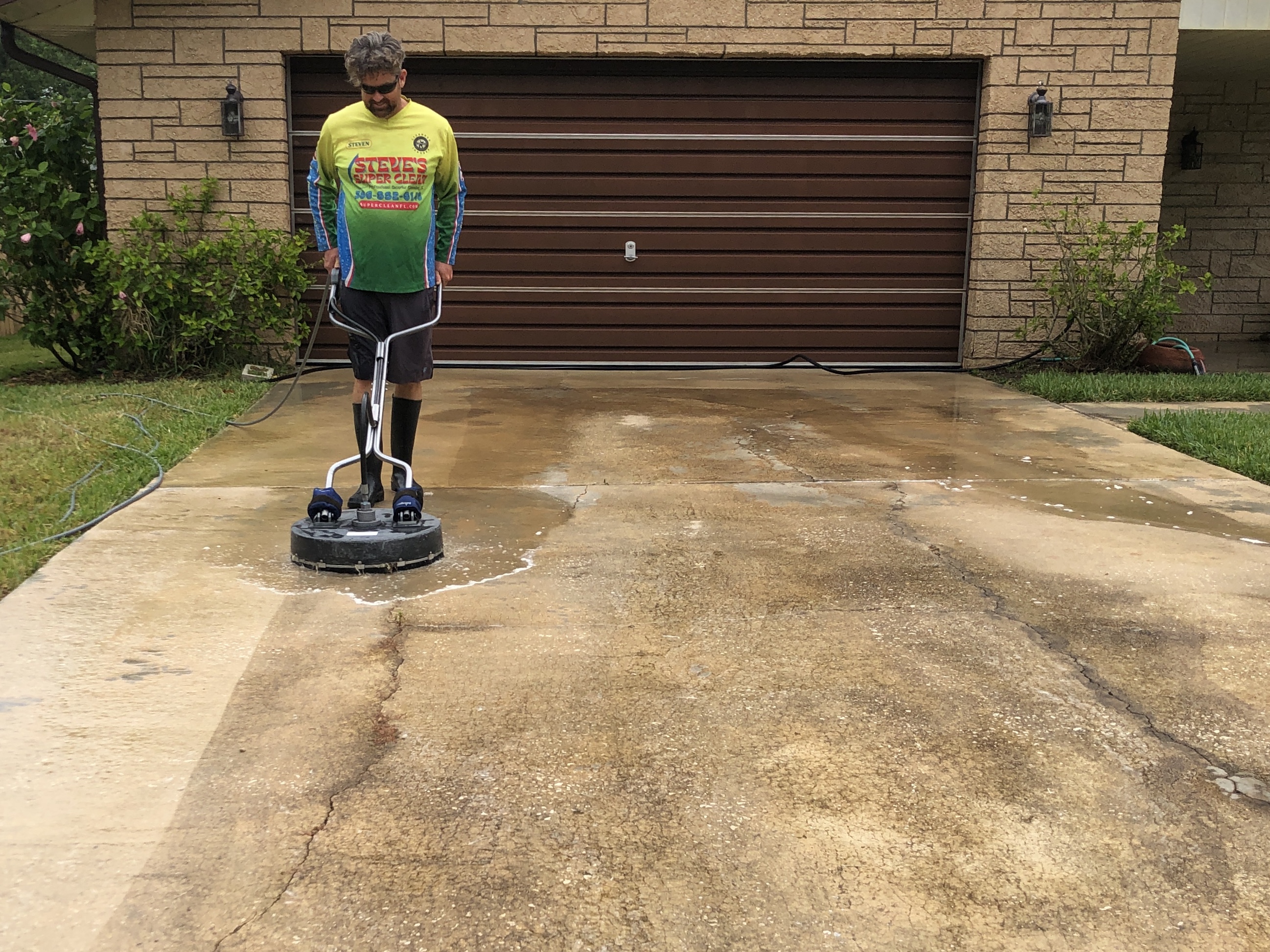 Transform Your Driveway with Steve's Super Clean Power Washing Services in South Daytona, FL and Surrounding Areas